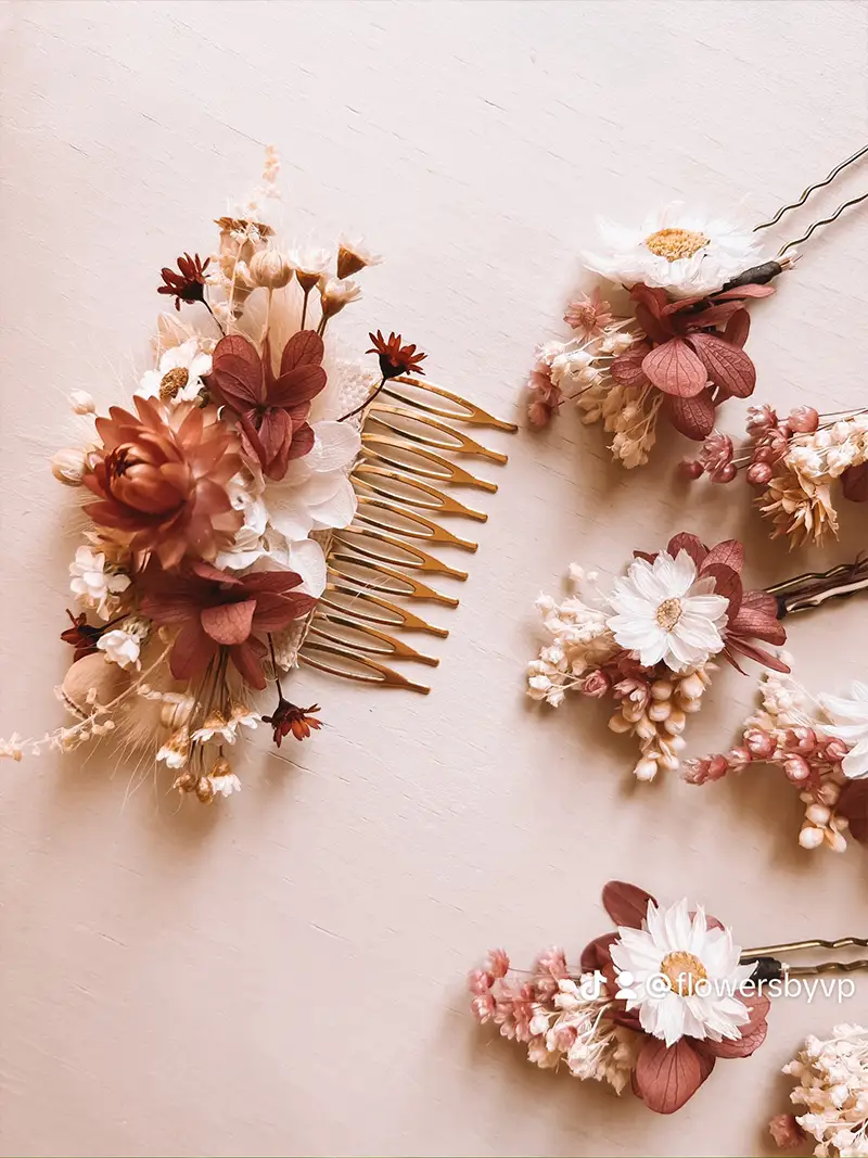 Couronne de fleurs pour cheveux de mariée à Lyon