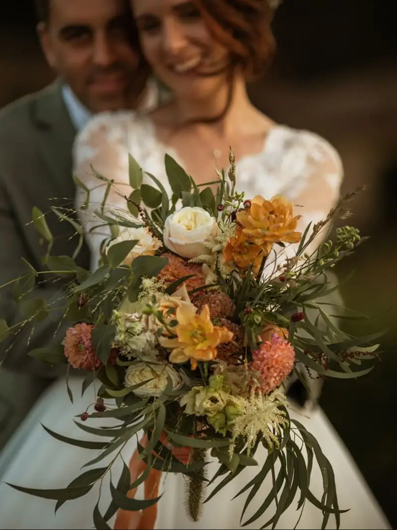 Bouquet de fleurs fraîches pour mariage à Lyon