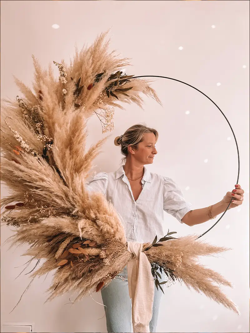 "Couronne de fleurs en pampa pour mariage à Lyon